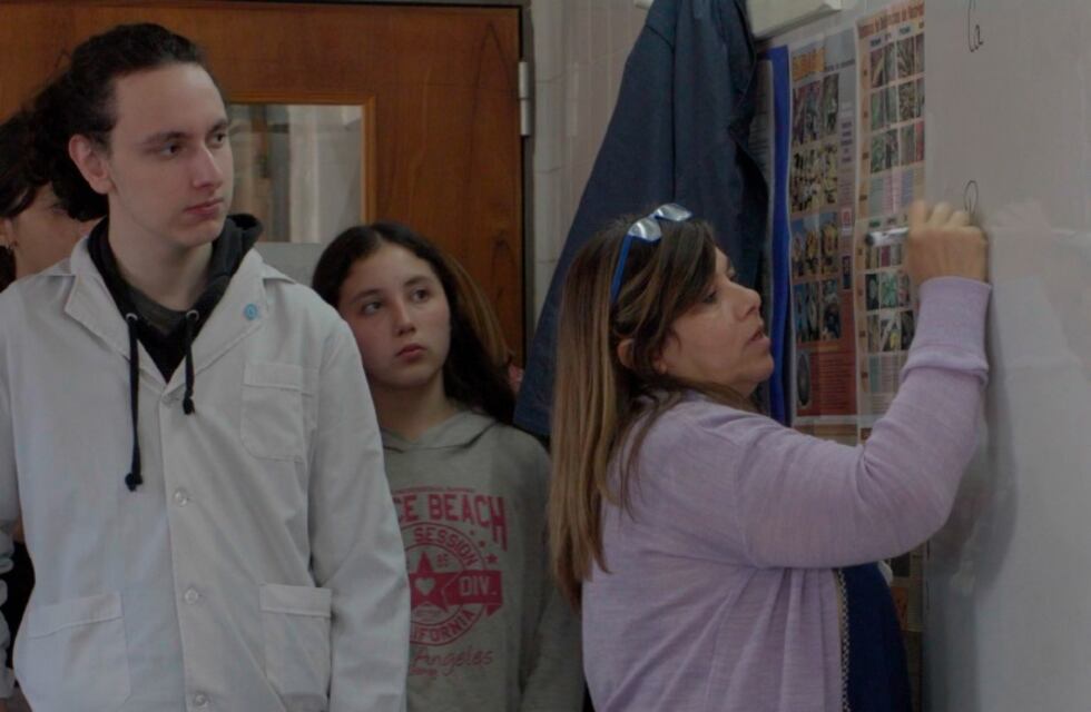 La excelencia y la humanidad en la enseñanza tienen premio: arranca “Docentes que inspiran”