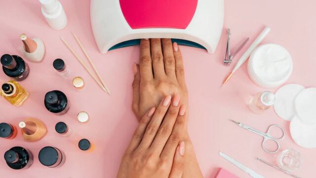 ¿Es peligroso secarse las uñas con lámparas de luz UV? Todo lo que debés saber sobre el tema.