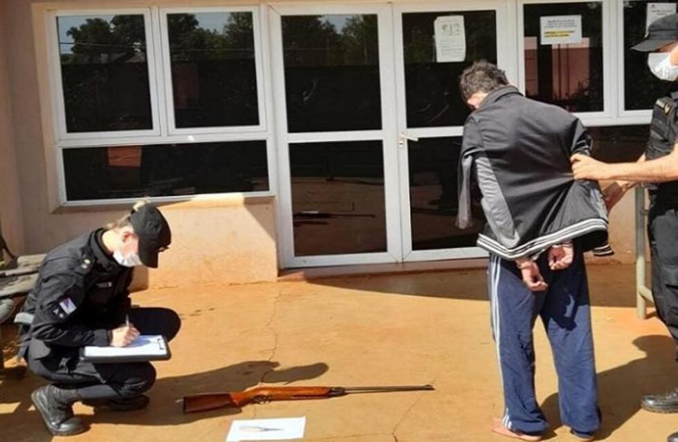 Dos jóvenes aprehendidos por el robo de un celular a mano armada en Oberá