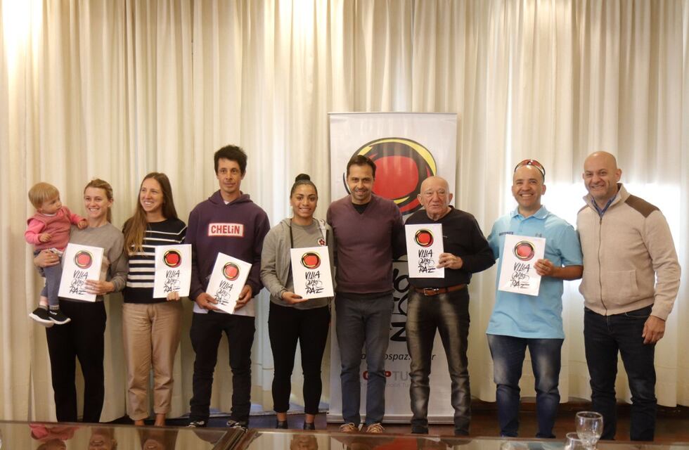 Deportistas de Carlos Paz recibieron ayuda económica del Municipio