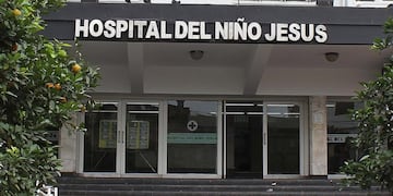 El equipo médico combina control clínico, talleres y actividades culturales para acompañar a niños y adolescentes con patologías endocrinas y diabetes.