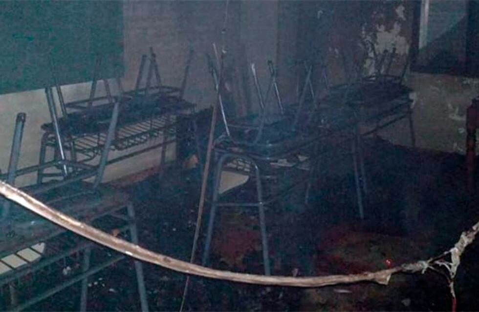 Gualeguay: pérdidas totales en una escuela que se incendió