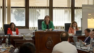 Las juezas Gretel Diamante, María Carolina Pereira y Eliana Rattá, integrantes del Tribunal Federal Oral N° 2, escuchan la declaración indagatoria del abogado Luciano Ortego.