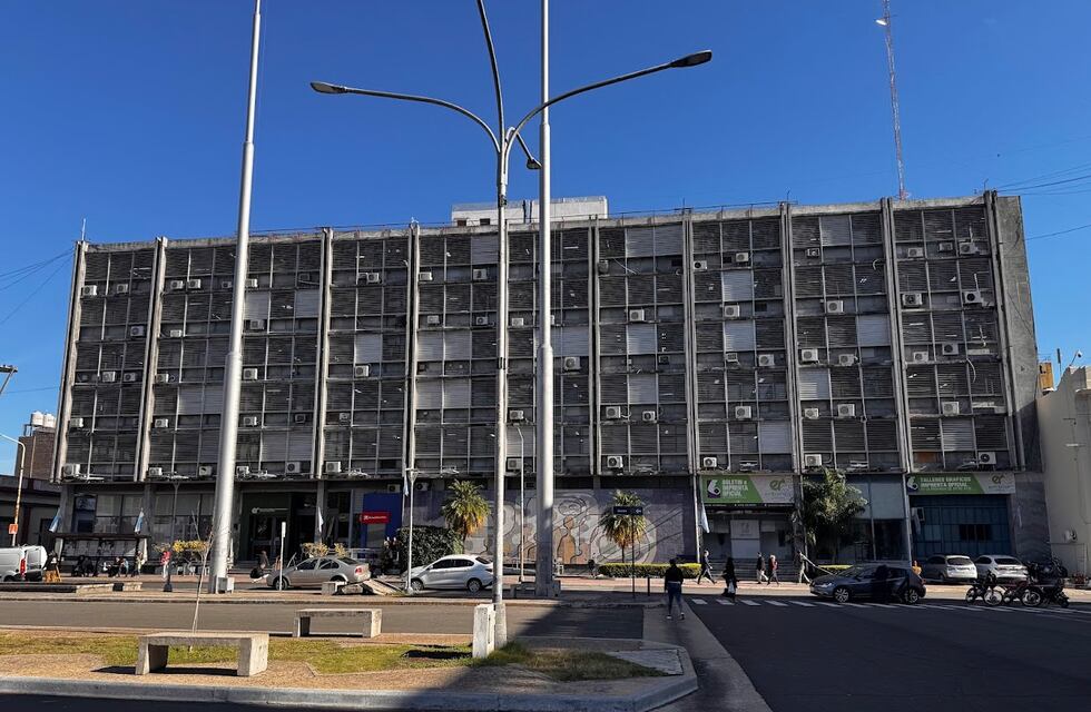 El gobierno de Entre Ríos dio de baja a 86 suplentes en el CGE y habrá protesta este jueves