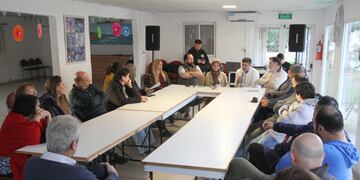 Claudia Cittadino y el equipo de Compromiso Vecinal  visitaron Claromecó