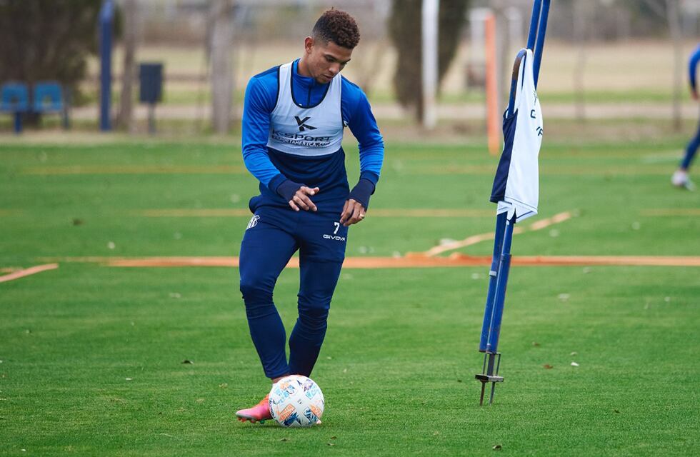 Talleres inició la pretemporada, con Alexander Medina al frente