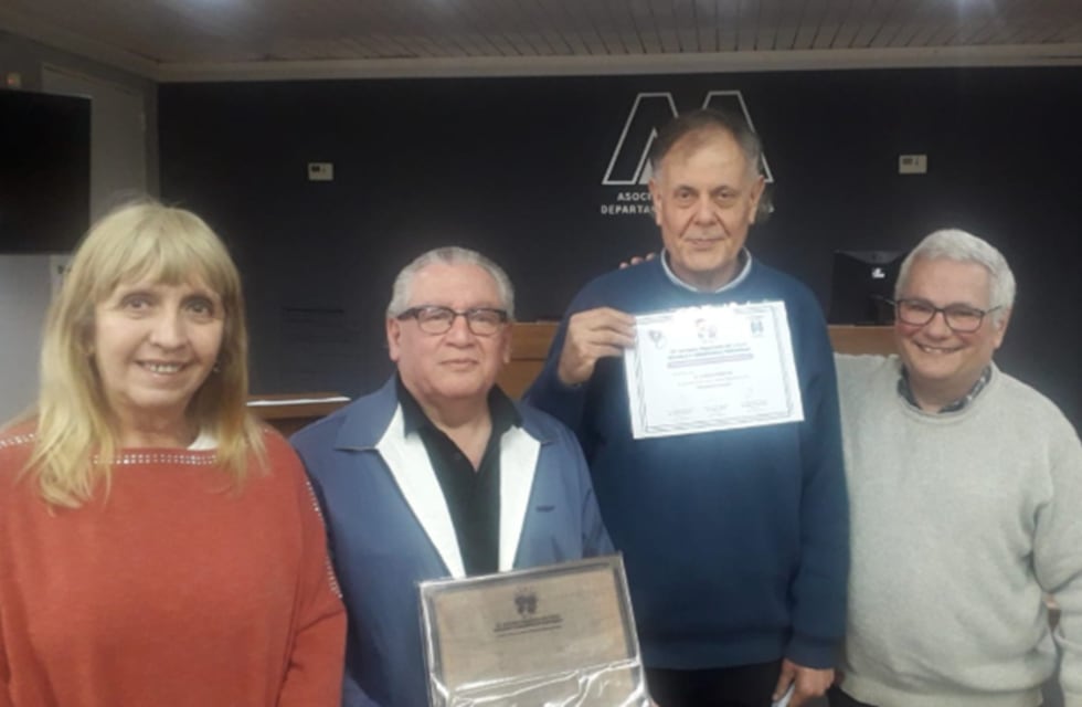 La Sociedad Argentina de Pediatría reconoció al Dr. Carlos Ferreyra como Socio Honorario Nacional