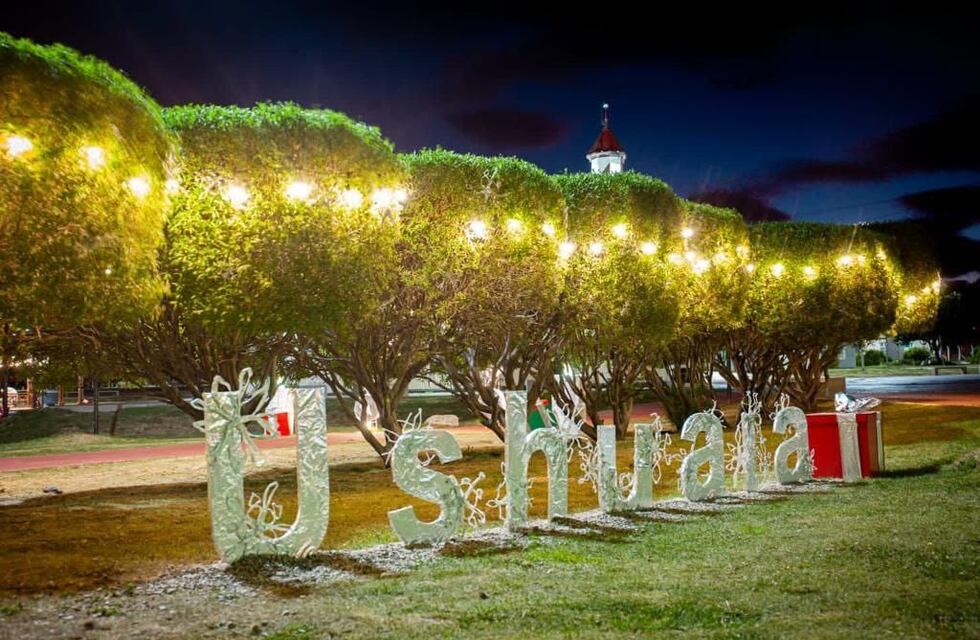 Inauguraron el nuevo Paseo Navideño en Ushuaia