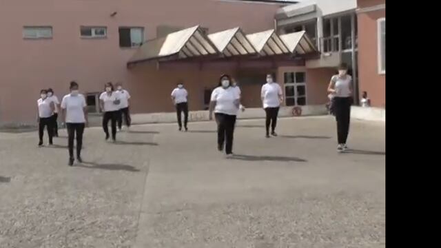 El video se había realizado en noviembre pasado, para celebrar el Día de la Enfermería, y las profesionales de la ciudad portuaria eligieron hacerlo con concientización y con un mensaje de cuidado permanente.