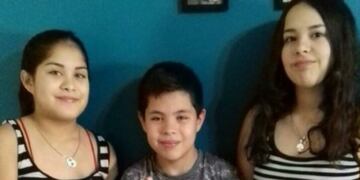 Tomas Godoy tiene 10 años de edad y padece uveítis, una rara enfermedad que no es frecuente.