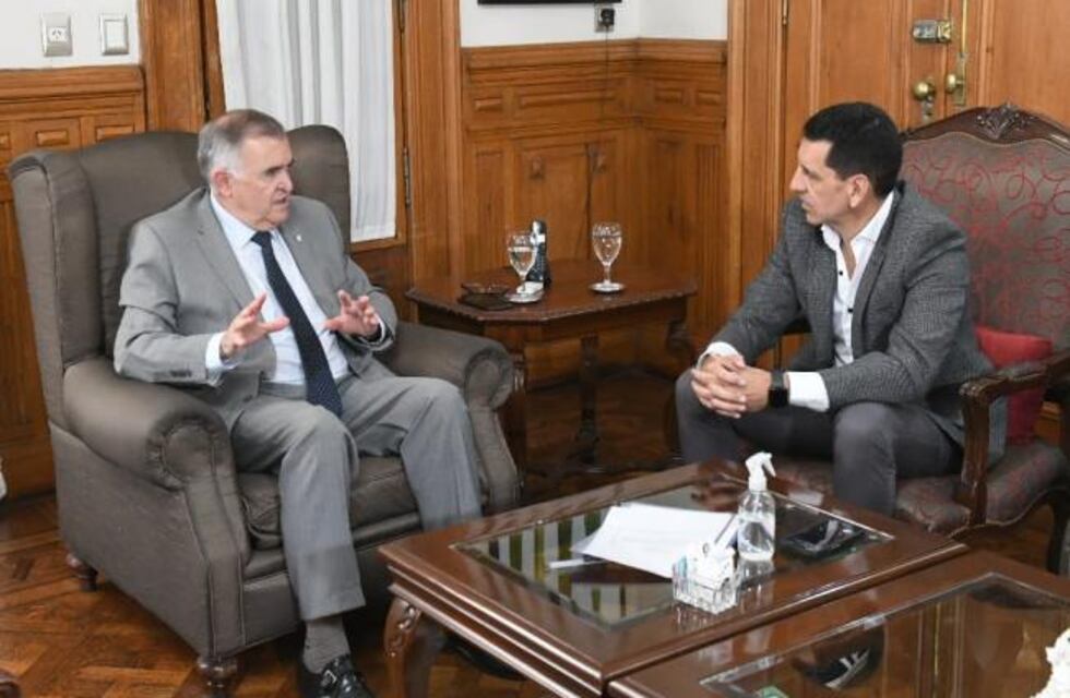 Jaldo y Vargas Aignasse coordinaron la apertura de sobres por importantes obras en el interior