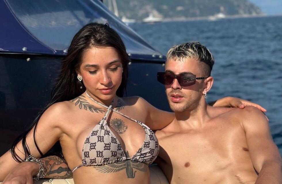 El fuerte enojo de María Becerra con una fan que hizo un picante comentario sobre Rei