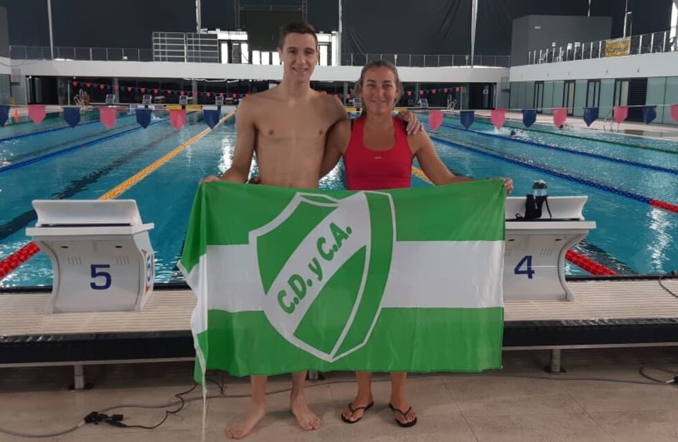 Benjamín Ghione cada vez mejor en el Evaluativo Nacional de Natación