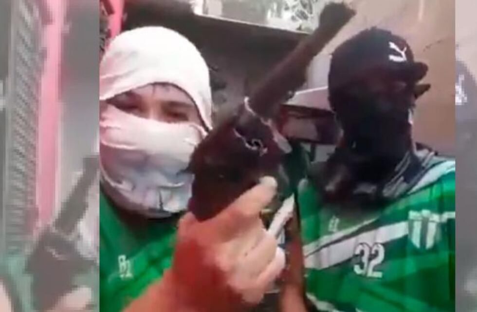 Violencia en el fútbol de Córdoba: hinchas de Bella Vista amenazan con armas, en las redes