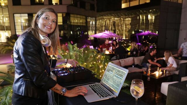 Lorena Henríquez logró abrir su espacio en la escena de los Dj locales.