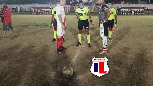 Villa Azalais y All Boys abrieron la competencia en Primera B. Con homenaje al Diego.