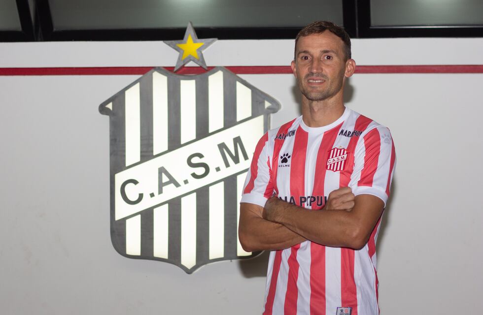 Es goleador, ídolo de Talleres y con 41 años va por otro ascenso a Primera