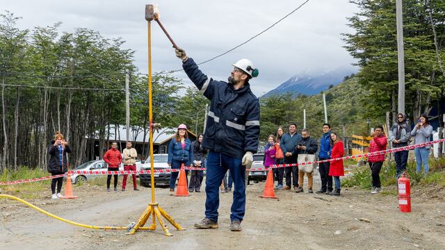 Habilitación de la red de gas en el Barrio Akar de Ushuaia