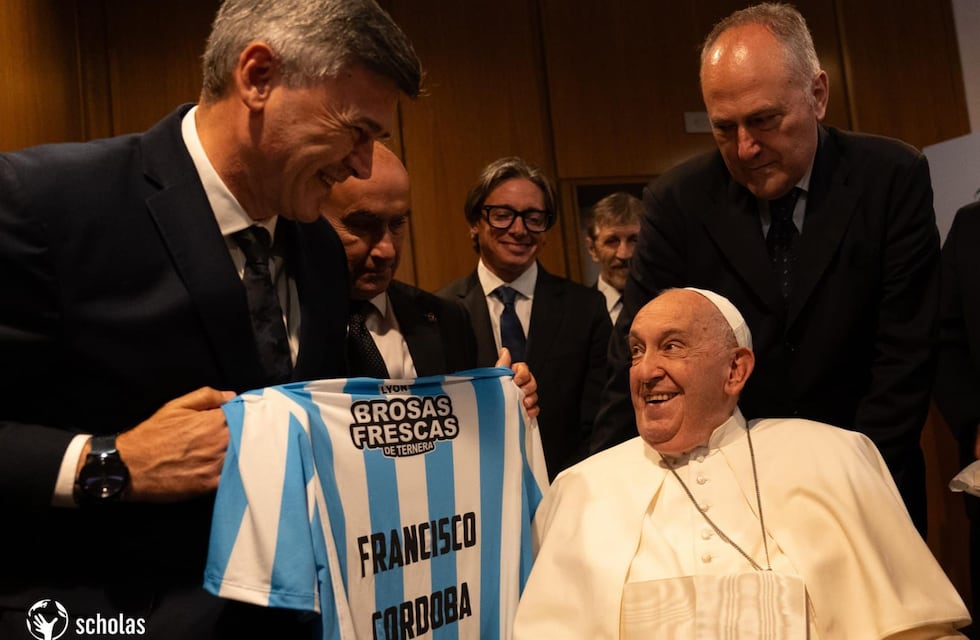 Talleres, Belgrano, Instituto y Racing le hicieron un regalo muy especial al Papa Francisco