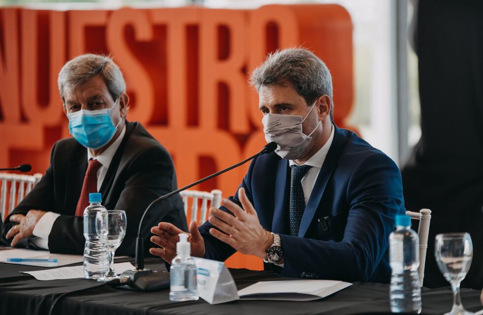 Uñac convocó a una reunión para analizar la situación sanitaria y los anuncios nacionales