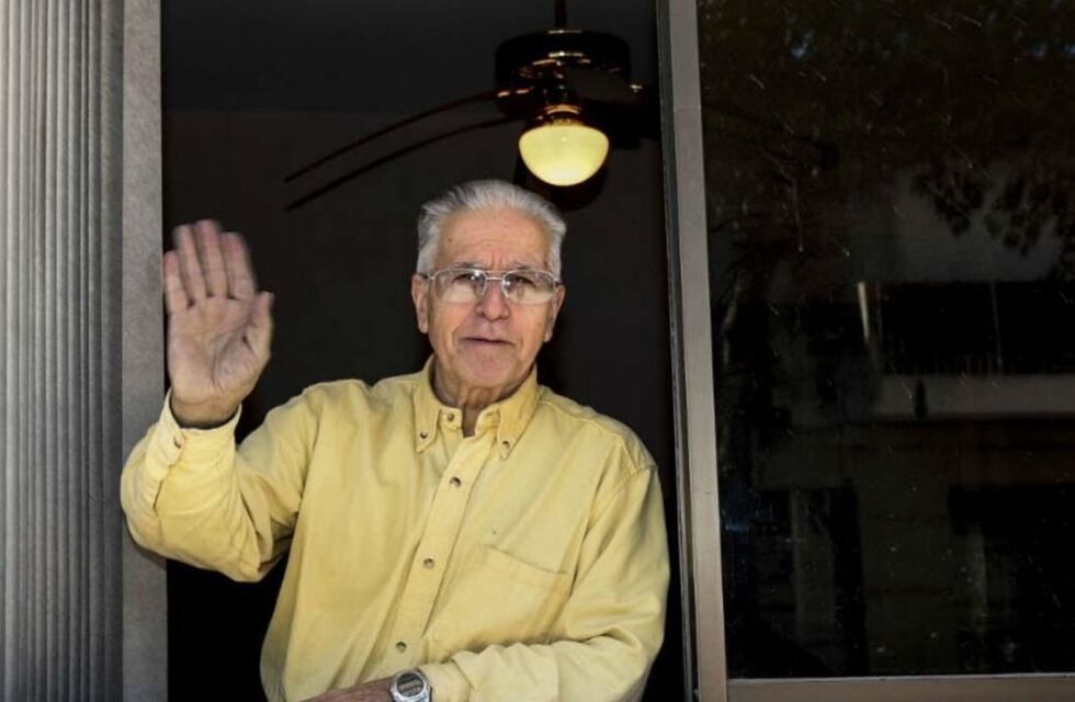 Luego de 4 meses en la cárcel el abogado Gustavo Rivas regreso a su domicilio