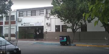 Un celador del turno mañana dio positivo en Covid-19, como es contacto estrecho con los de la tarde las autoridades decidieron suspender las calses en el establecimiento. Gentileza Mendoza Post