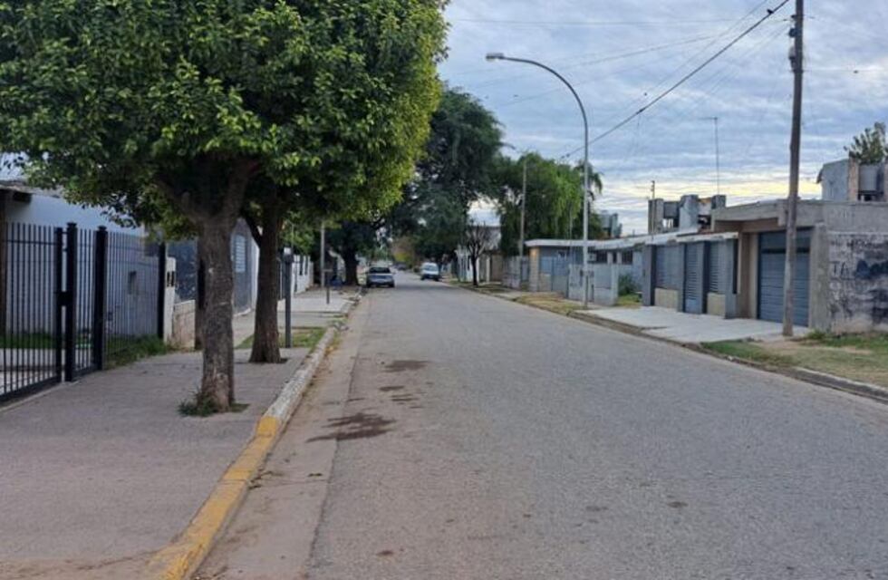 Imágenes sensibles en Córdoba: le gatillaron la cabeza y se salvó porque las balas no salieron