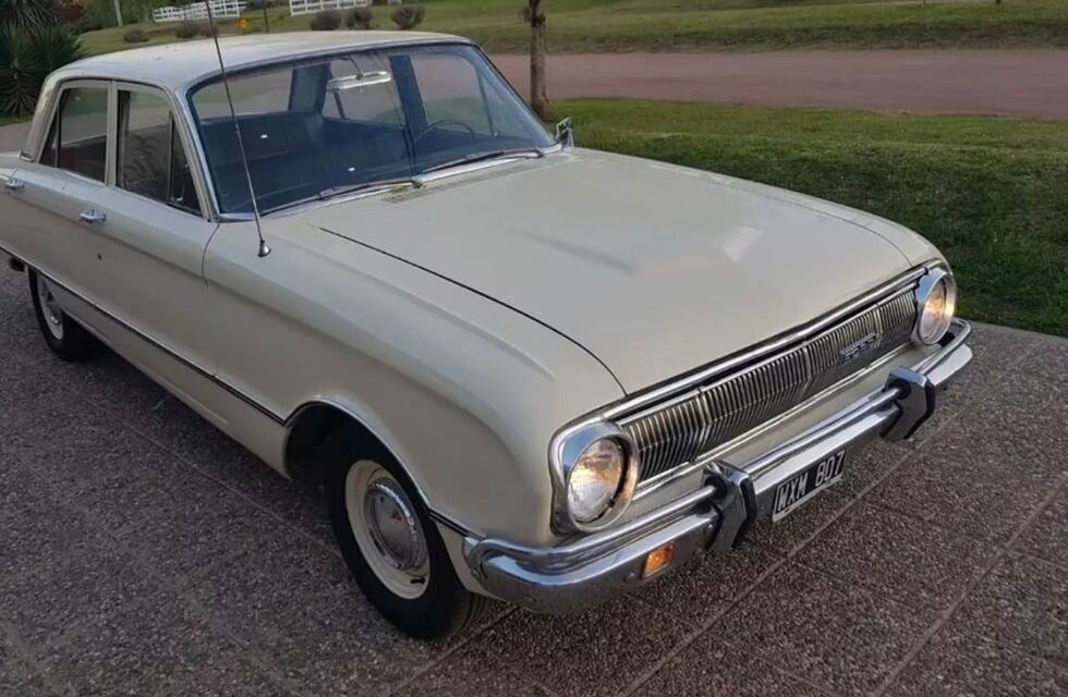 Su padre cordobés vendió el auto de sus sueños, lo encontró tras 15 años y lo restauró: “Siento su presencia”