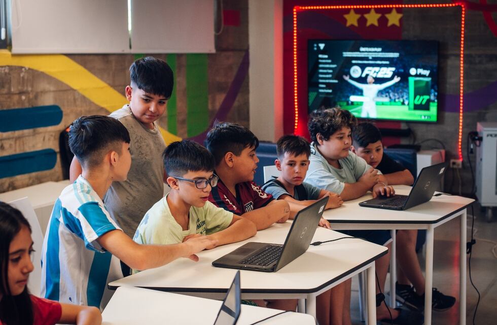 Inglés, programación y pastelería: cómo inscribirse a los cursos de los Parques Educativos en Córdoba