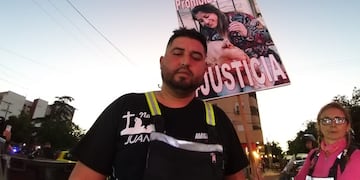 Juan Ignacio Moyano estuvo acompañado por familiares y amigos en la caravana donde se pidió justicia por Natalia Acosta.