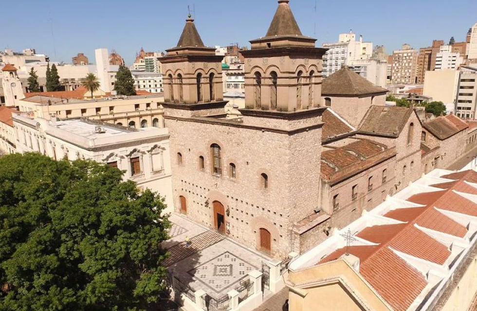 Cómo fue la vida y obra del papa Francisco en Córdoba: del noviciado al “exilio forzado”