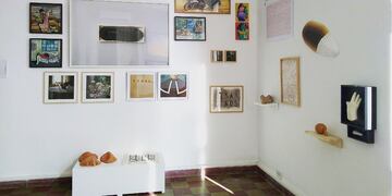 Obras de distintos artistas de La arte + Invitados.