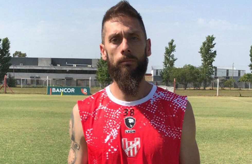 Instituto ya tiene 10 refuerzos: se sumó Ezequiel Parnisari