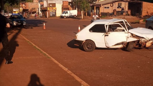 Accidente vial en Eldorado dejó un saldo de daños materiales.
