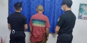 Maltrato animal en Alem: arrastraba a un perro con su moto y fue detenido.