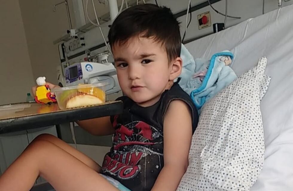 Beltrán tiene 4 años, nació con el corazón invertido y organizaron una rifa en Carlos Paz para ayudarlo