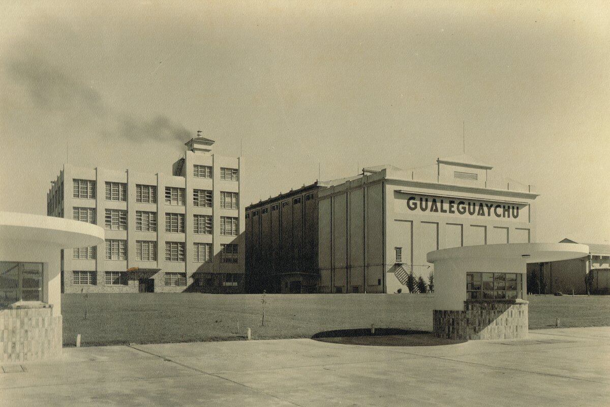 Frigorífico Gualeguaychú y Casa De Deken