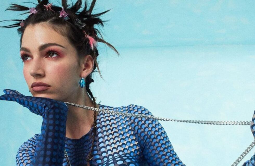 Úrsula Corberó posó sin ropa frente al espejo y se llevó todas las miradas