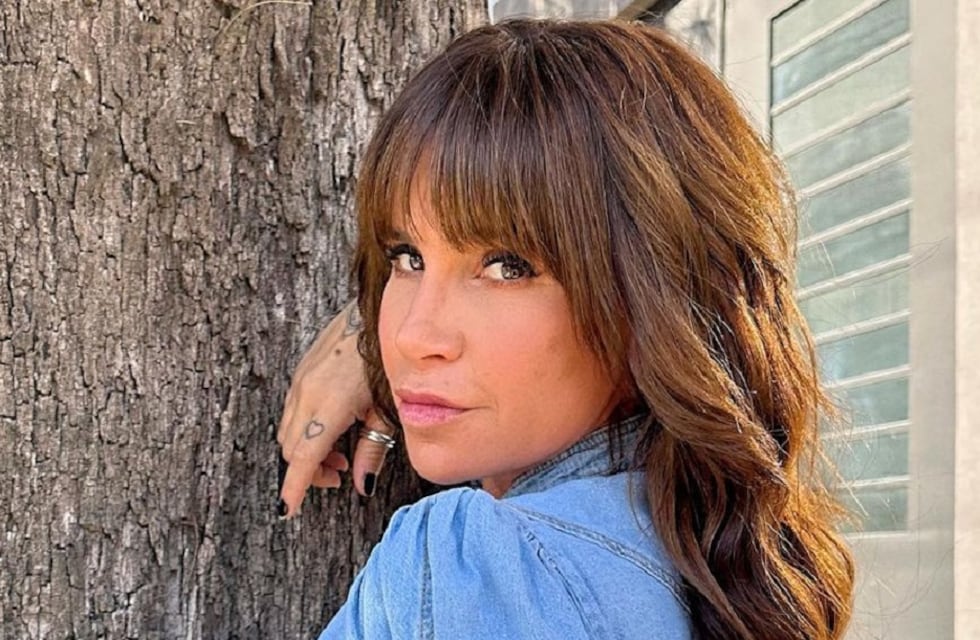 El último grito de la moda: Florencia Peña se sumó a la nueva tendencia de los vestidos con tajos extremos