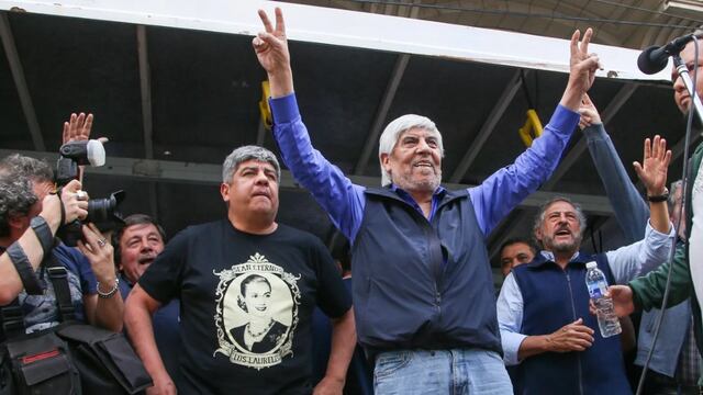 Hugo Moyano y su hijo Pablo, líder del sindicato de Camioneros. Foto: Damián Dopacio/NA.