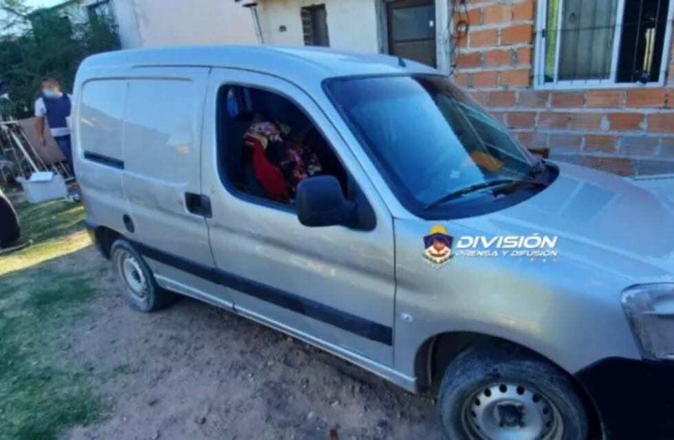 Un hombre sufrió el robo de su camioneta con mercadería para donar a escuelas de Neuquén