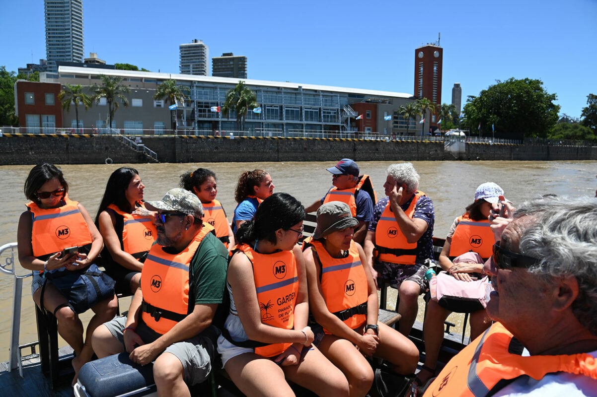 Cruzar a alguna de las islas es una excelente opción para este verano.