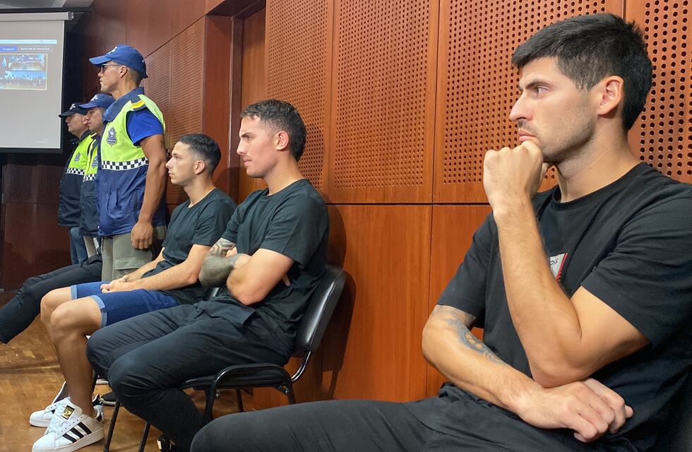 “Ella se fue a bañar y salió en corpiño”, la declaración de los jugadores de Vélez