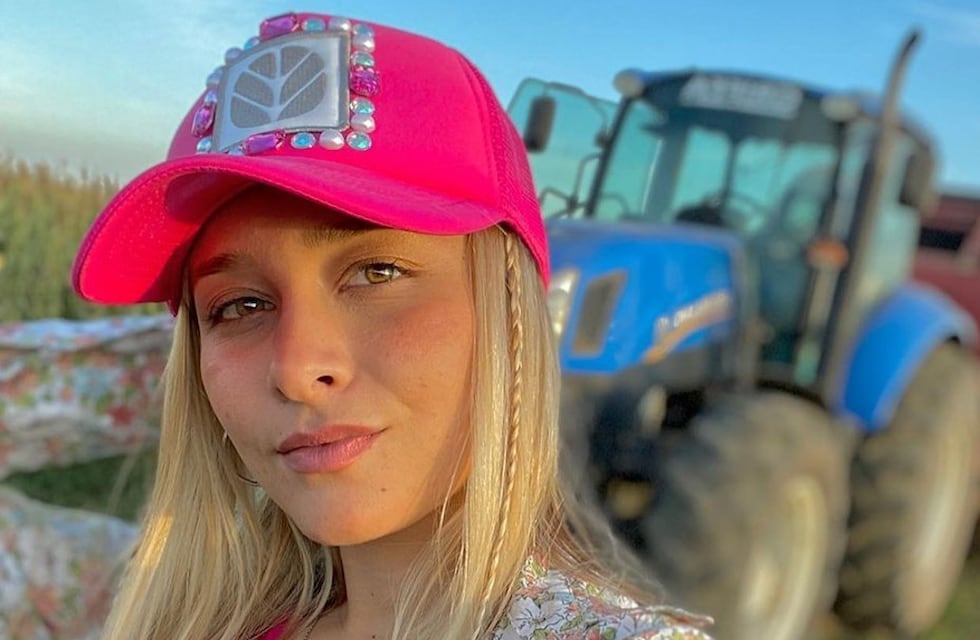 El destape de la “Agrobarbie” cordobesa: con una minibikini negra, reflexionó sobre su cuerpo posparto