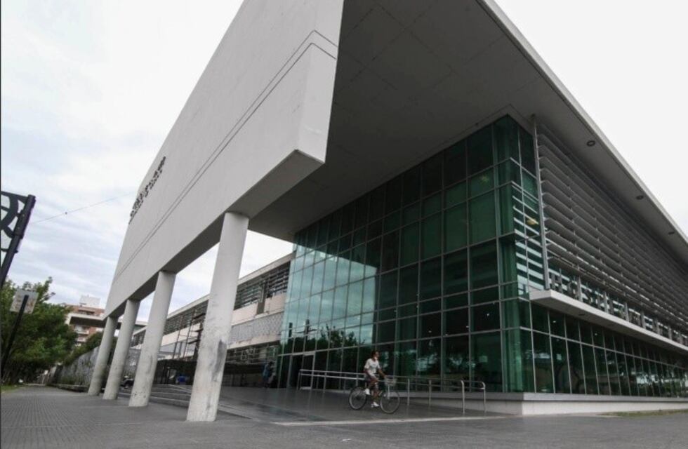 Apuñalaron con ferocidad a un hombre para robarle en zona noroeste