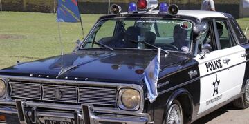 Más de 100 autos clásicos y motos antiguas participaron del encuentro en General Alvear.