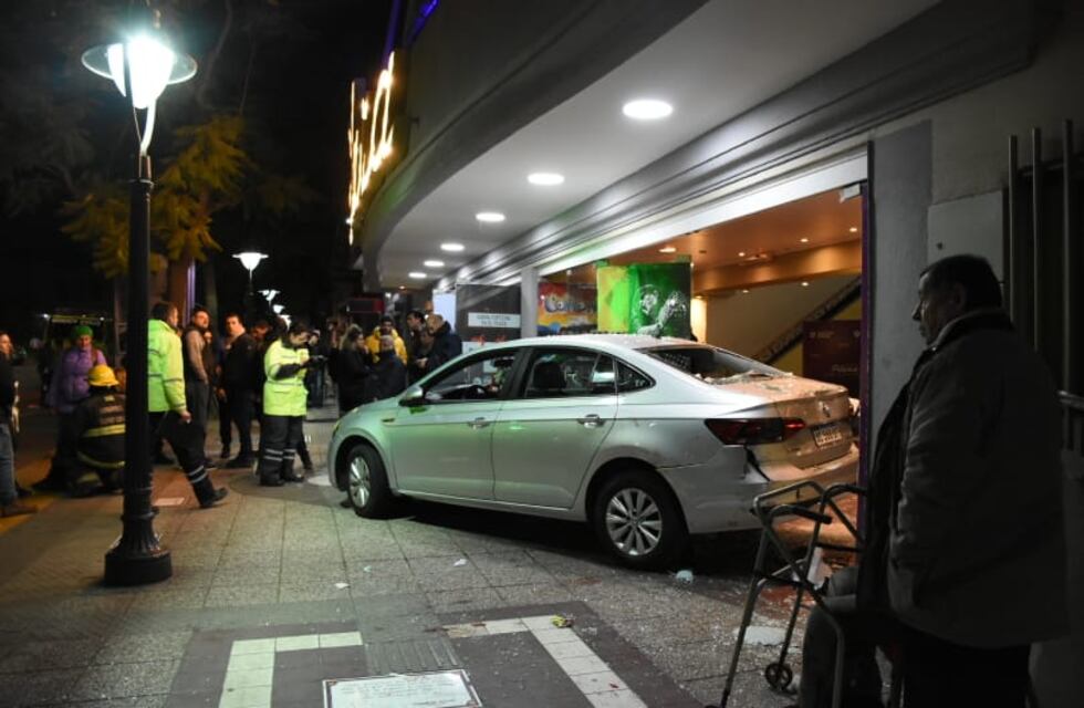 Las imágenes del impactante accidente en Godoy Cruz
