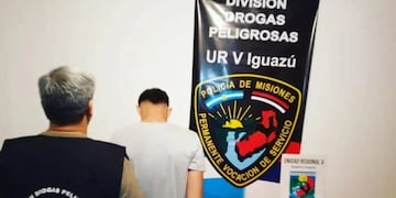 Presunto dealer detenido acusado de vender droga en plena vía pública de Puerto Iguazú.