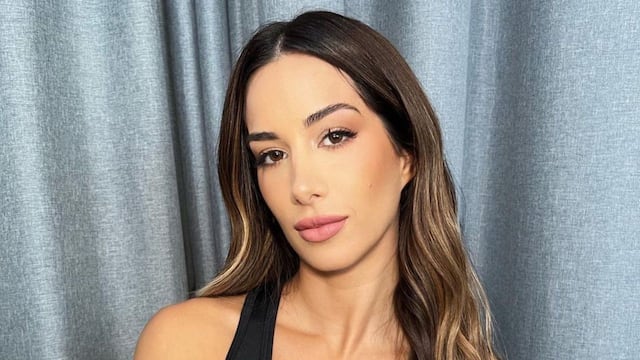 Estefi Berardi enamoró a todos con sus curvas al sol