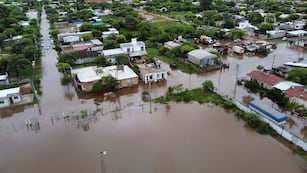 Obispo Trejo bajo el agua. Sufre la tercera inundación en los últimos 10 años. (Gentileza Marcelo Gaido)